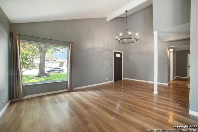Listing photo id 7 for 3531 Oakfort
