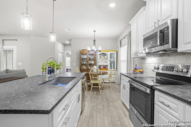 Image 10 of 43 For 234 Tawny Oak