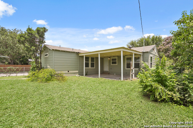 Image 11 of 12 For 446 Elmwood  