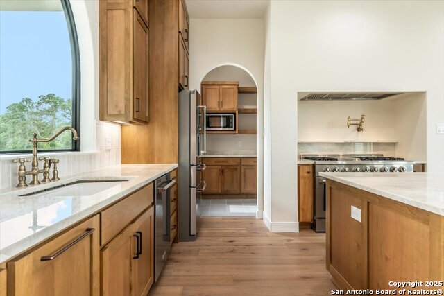 Listing photo id 8 for 26819 Pecan Bluff