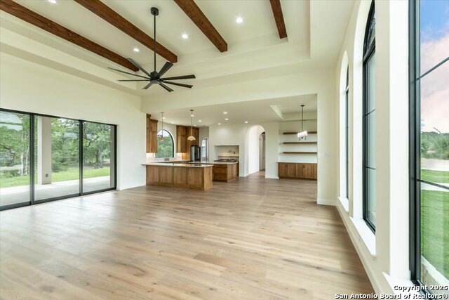 Listing photo id 12 for 26819 Pecan Bluff