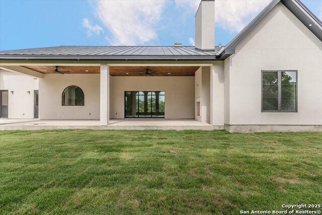 Listing photo id 34 for 26819 Pecan Bluff