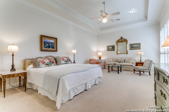 Listing photo id 12 for 50 Bristol Green