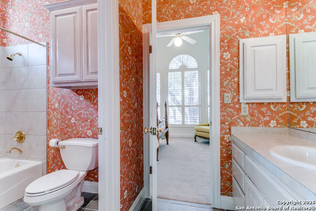 Listing photo id 17 for 50 Bristol Green