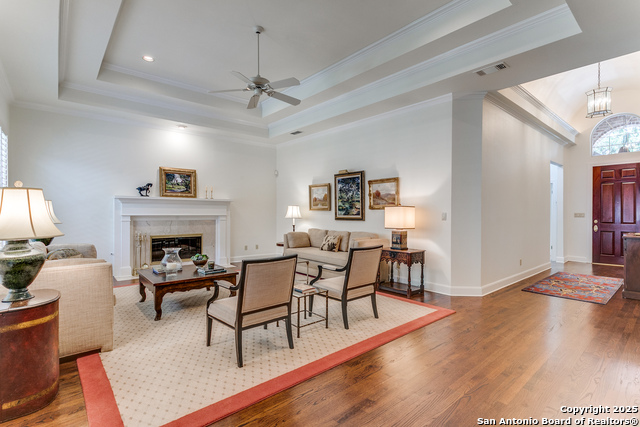 Listing photo id 4 for 50 Bristol Green