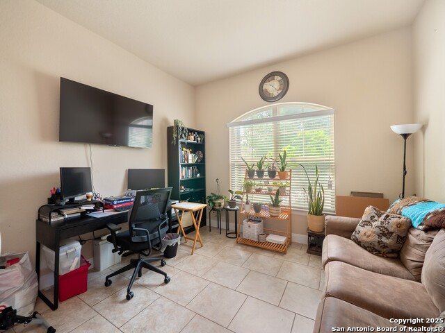 Image 22 of 45 For 813 Sussex Cove