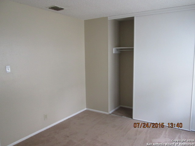 Image 12 of 20 For 3932 Heritage Hill Dr