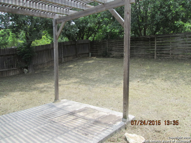 Image 19 of 20 For 3932 Heritage Hill Dr