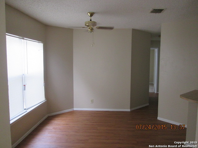 Image 5 of 20 For 3932 Heritage Hill Dr