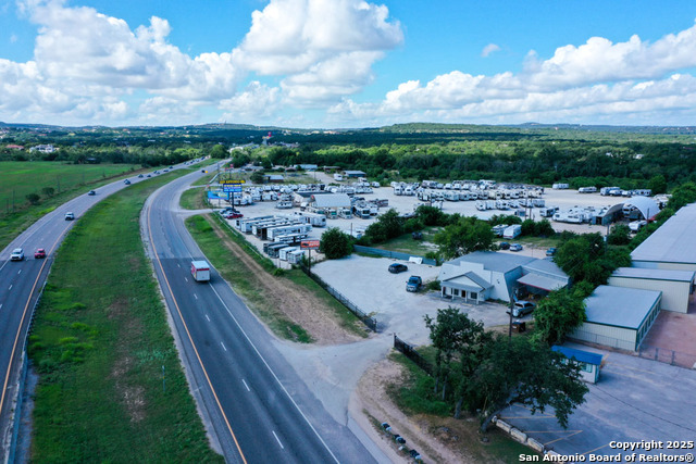 Listing photo id 1 for 8491 Us Highway 281