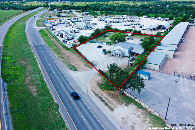 Listing photo id 2 for 8491 Us Highway 281
