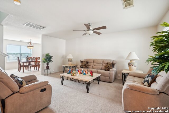 Listing photo id 1 for 3933 Brook Hollow Dr