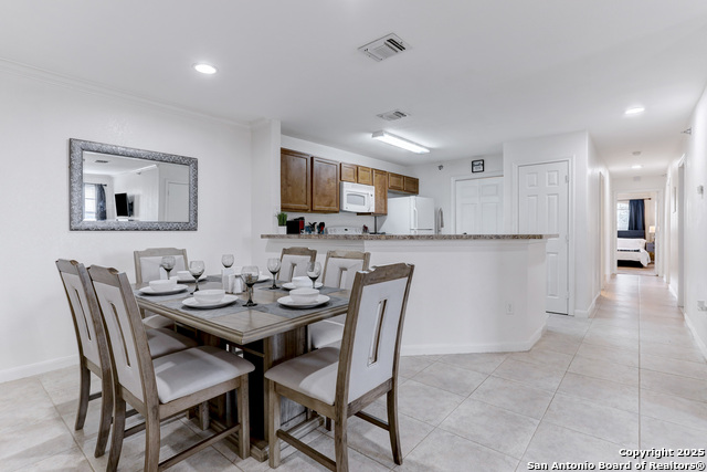 Image 13 of 36 For 7323 Snowden Rd  3302