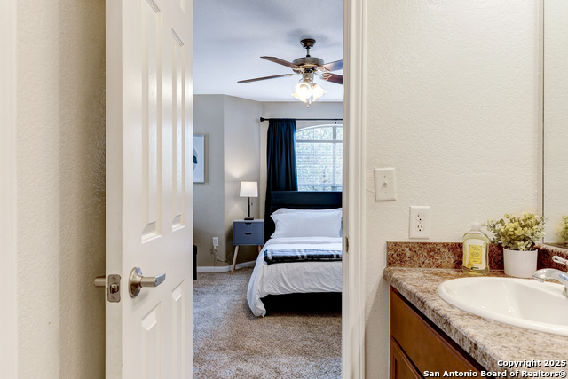 Image 26 of 36 For 7323 Snowden Rd  3302