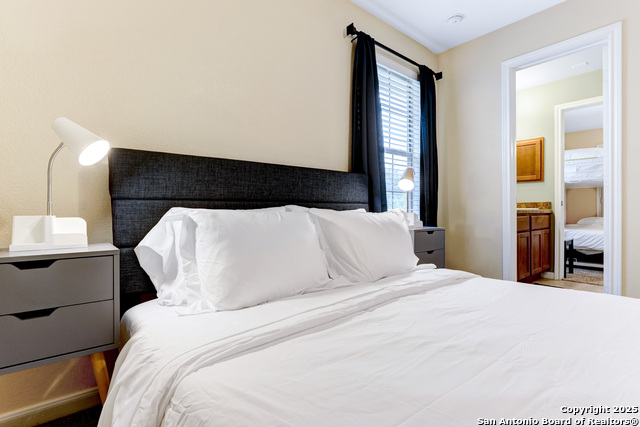 Image 30 of 36 For 7323 Snowden Rd  3302