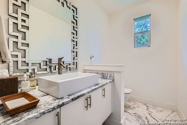 Image 13 of 31 For 7 Saxby