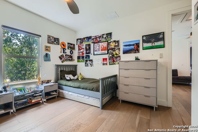 Image 22 of 31 For 7 Saxby