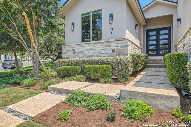 Image 3 of 31 For 7 Saxby