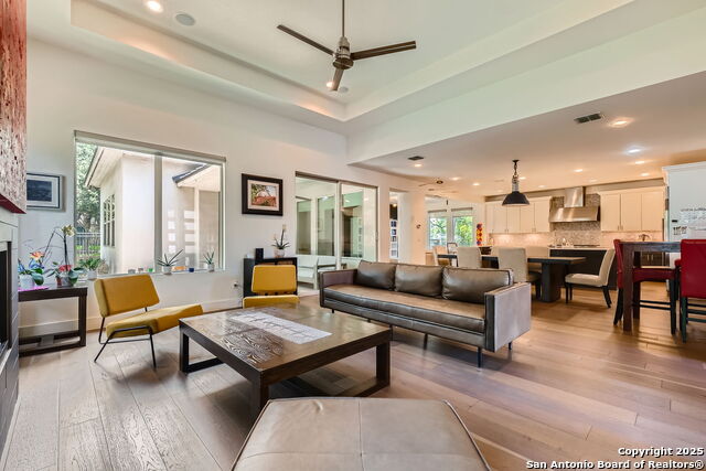 Image 6 of 31 For 7 Saxby