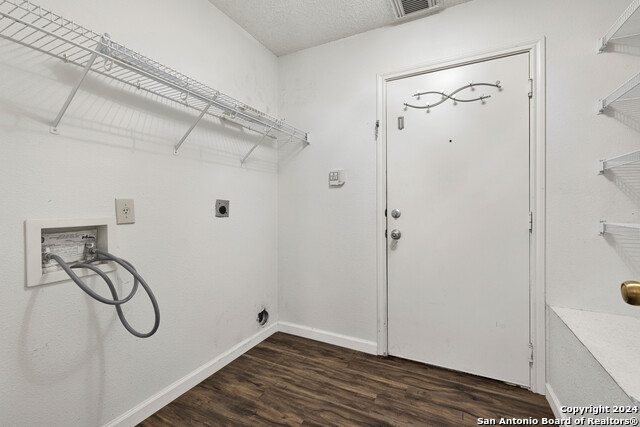 Image 10 of 22 For 9230 New Kenton