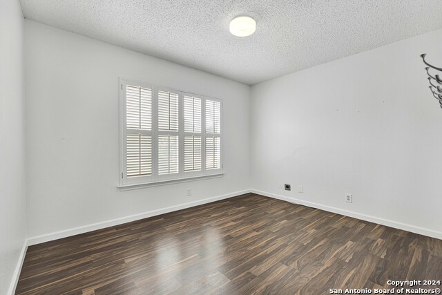 Image 12 of 22 For 9230 New Kenton