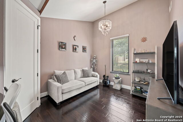Listing photo id 17 for 172 Bluff
