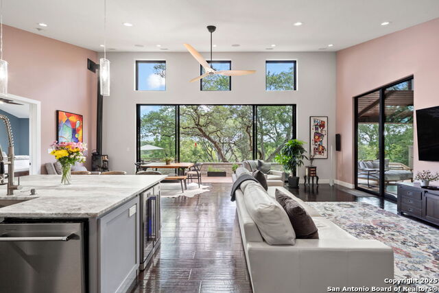 Listing photo id 25 for 172 Bluff