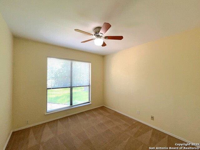 Image 21 of 43 For 3342 Carbine Road