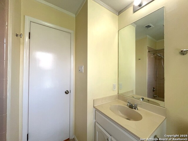Image 23 of 43 For 3342 Carbine Road