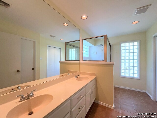 Image 31 of 43 For 3342 Carbine Road