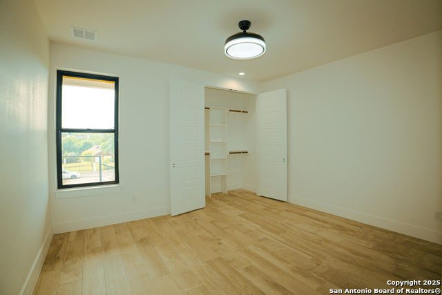 Image 21 of 26 For 603 Spacious Sky