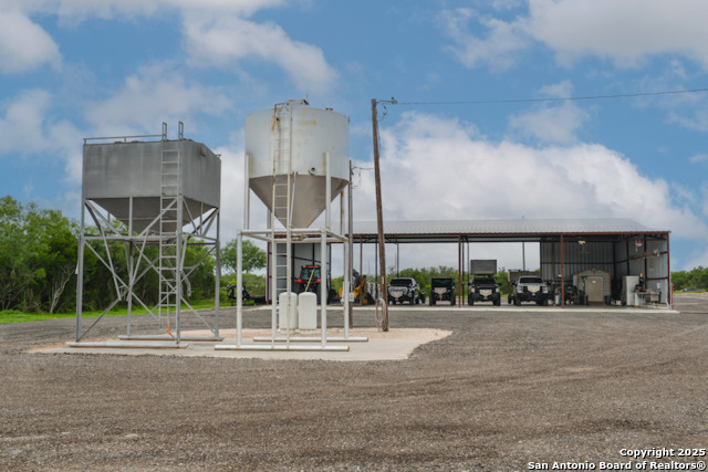 Image 12 of 42 For 00 Tbd