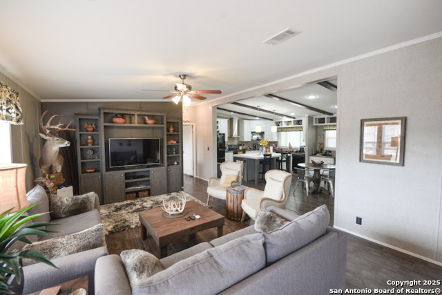 Image 26 of 42 For 00 Tbd