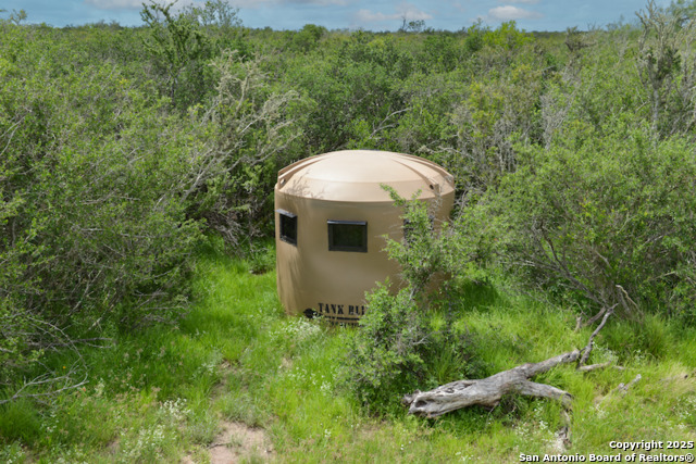 Image 33 of 42 For 00 Tbd