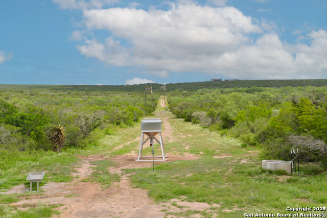 Image 38 of 42 For 00 Tbd