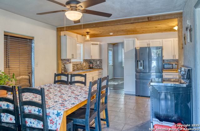 Image 4 of 30 For 806 Park St S