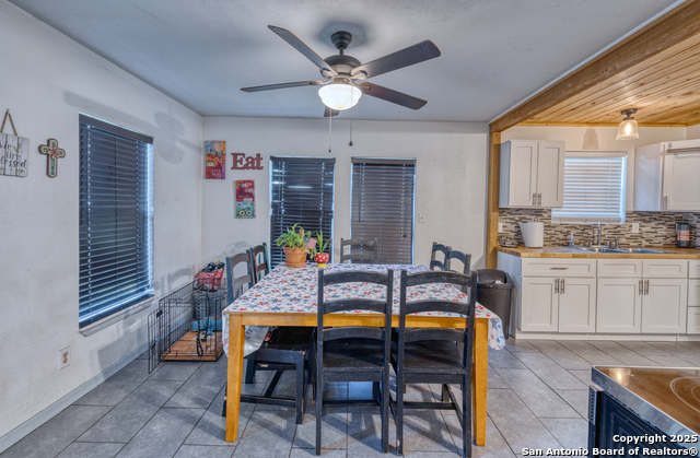 Image 5 of 30 For 806 Park St S