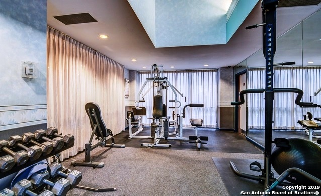 Image 7 of 10 For 7701 Wurzbach Rd E 1205