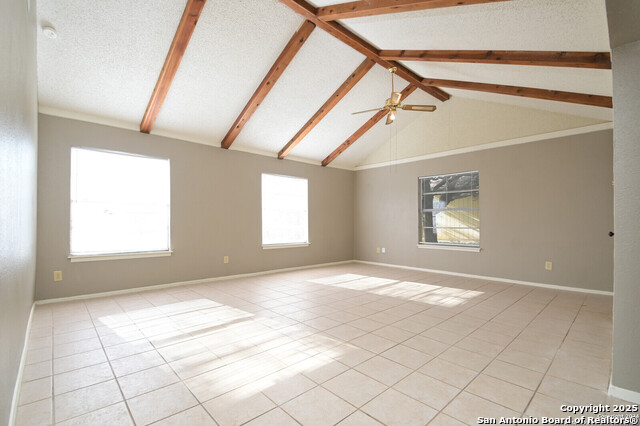 Listing photo id 7 for 5103 Witt