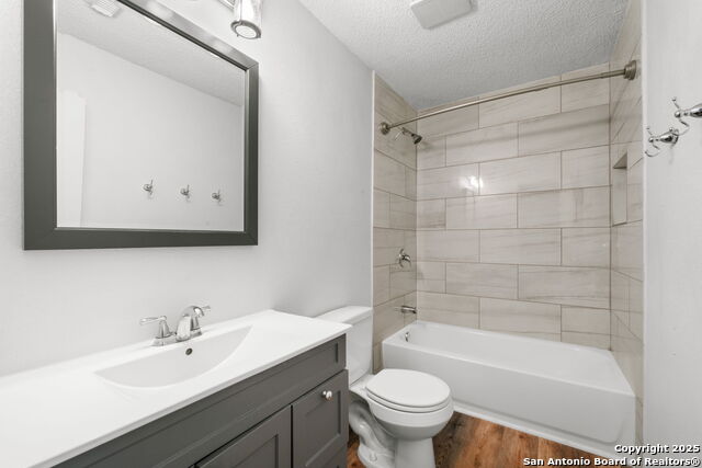 Listing photo id 10 for 9546 Wicklow