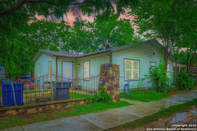 Details for 209 N Picoso St, San Antonio, TX 78207