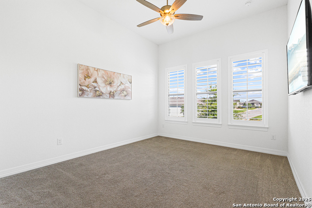 Listing photo id 22 for 23402 Grande Vista