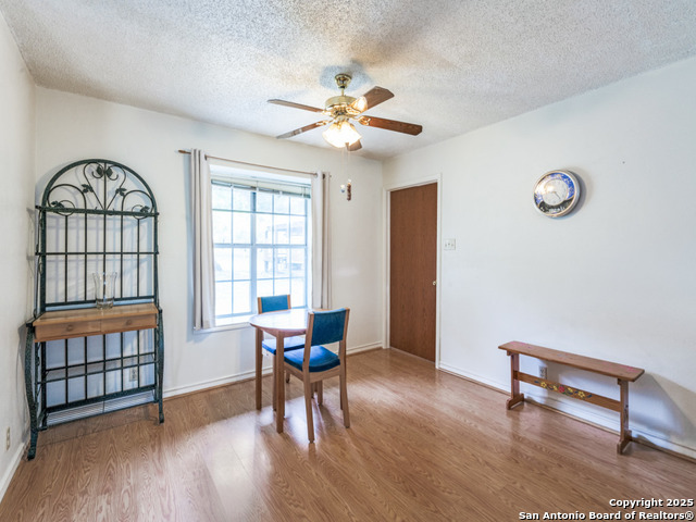 Listing photo id 11 for 1026 Eagle Creek