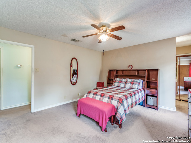 Listing photo id 14 for 1026 Eagle Creek