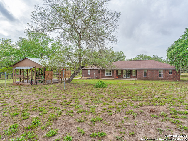Listing photo id 21 for 1026 Eagle Creek