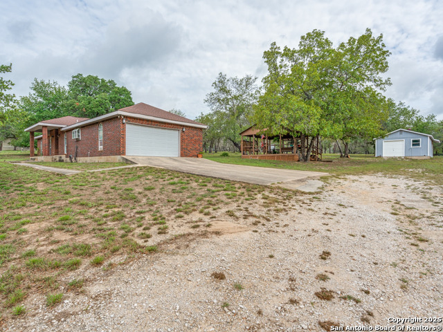 Listing photo id 1 for 1026 Eagle Creek