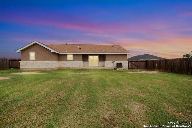 Image 18 of 28 For 309 Las Palomas