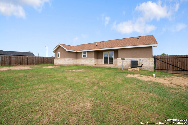 Image 20 of 28 For 309 Las Palomas