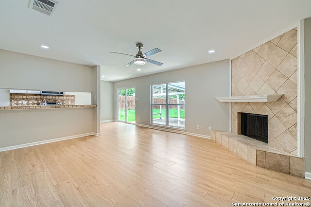 Listing photo id 8 for 7123 Winter Ridge