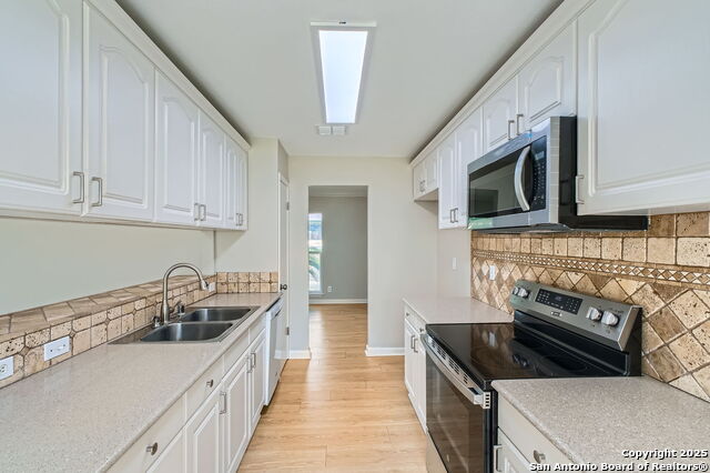 Listing photo id 9 for 7123 Winter Ridge